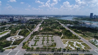 標題：鄂爾多斯站立的文字文化主題公園
瀏覽次數(shù)：2277
發(fā)表時間：2020-10-16
